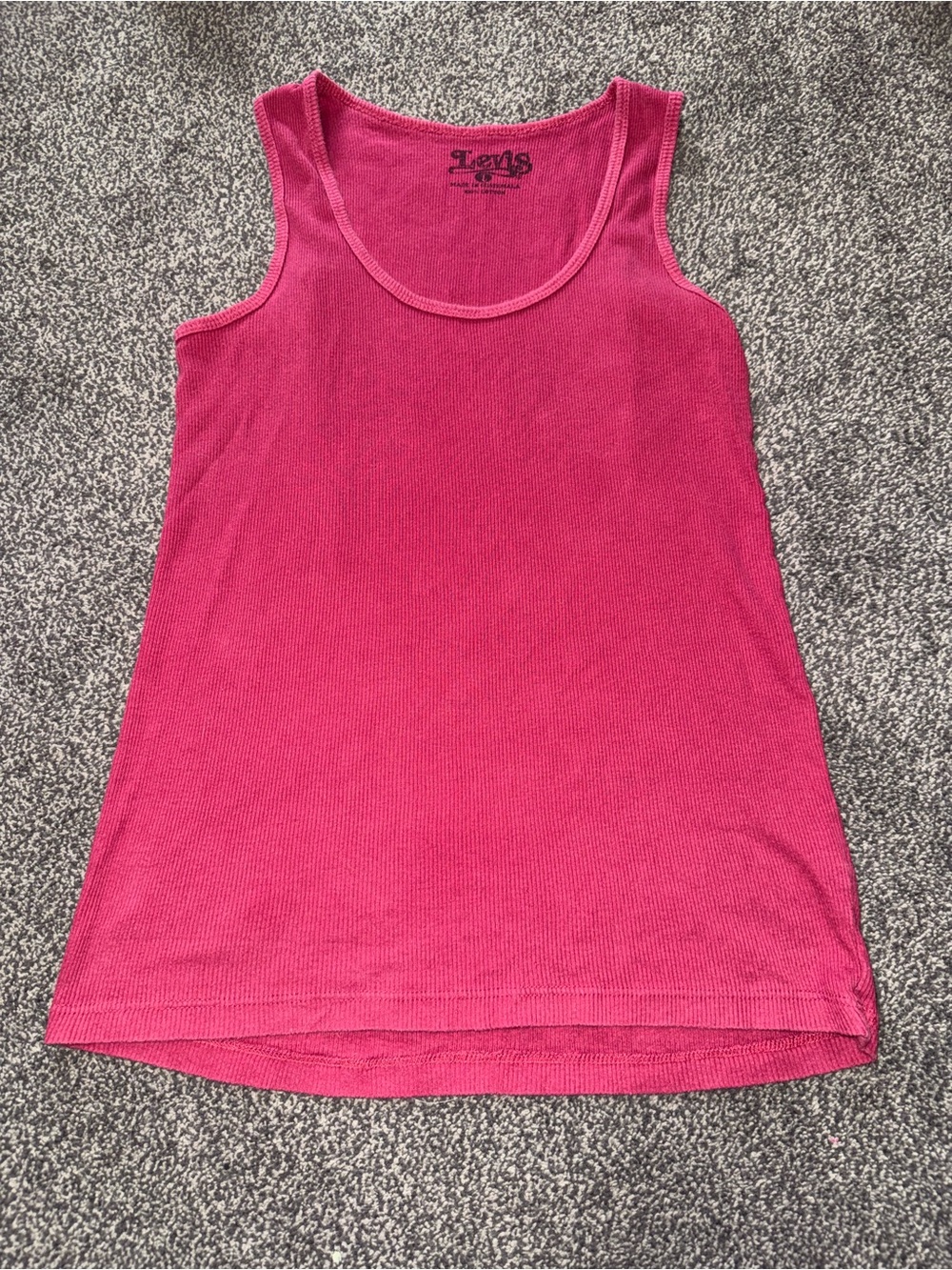 Y2K Levi’s Pink Ribbed Tank Top Women’s Large 100% Cotton Sleeveless